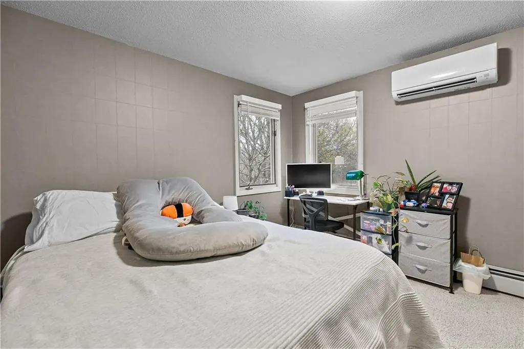 8 Village Lane Narragansett RI 02882