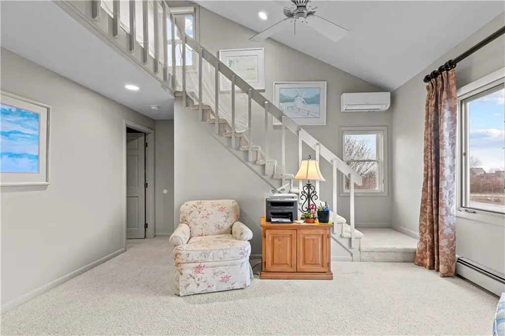 8 Village Lane Narragansett RI 02882