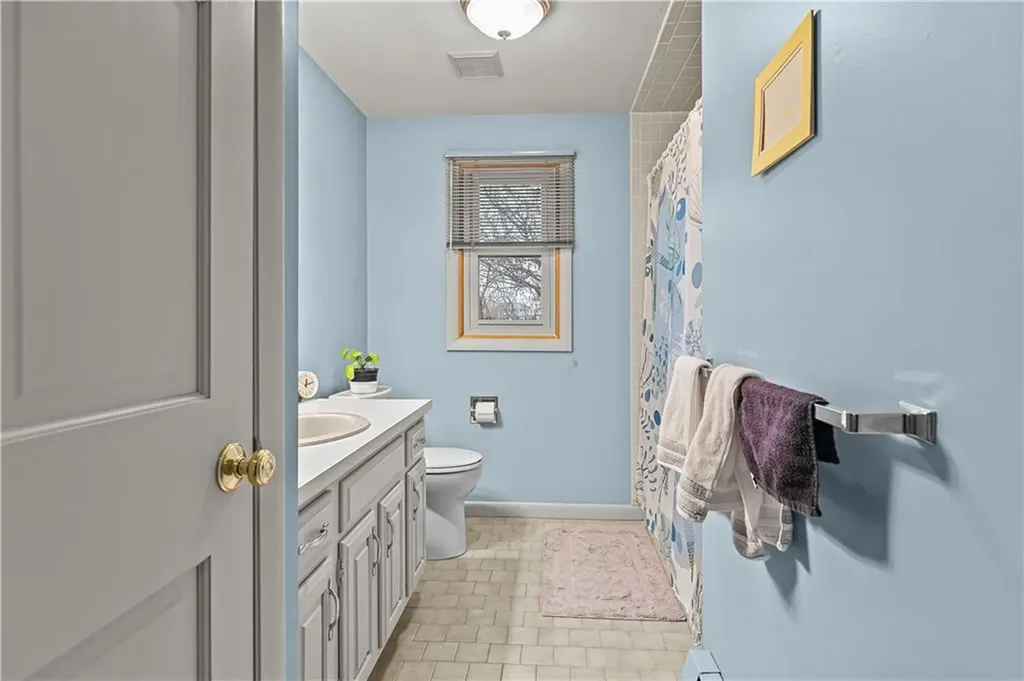 8 Village Lane Narragansett RI 02882