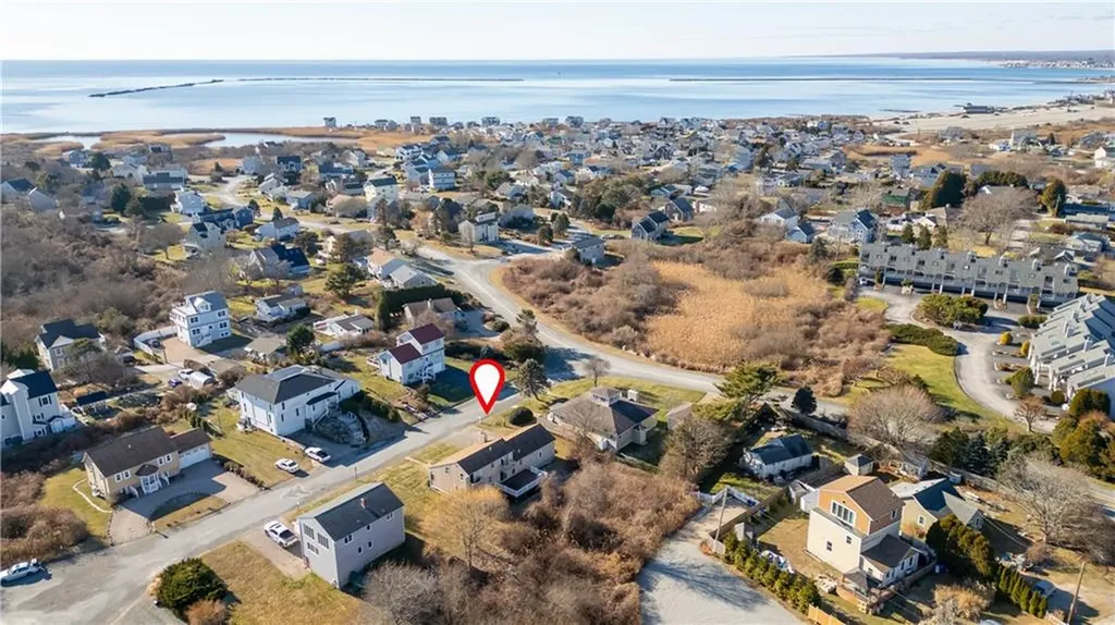 8 Village Lane Narragansett RI 02882