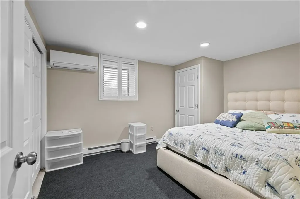 8 Village Lane Narragansett RI 02882