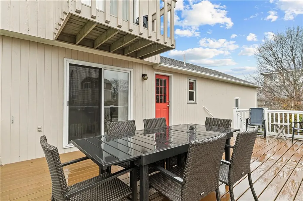 8 Village Lane Narragansett RI 02882