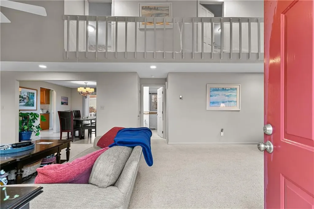 8 Village Lane Narragansett RI 02882