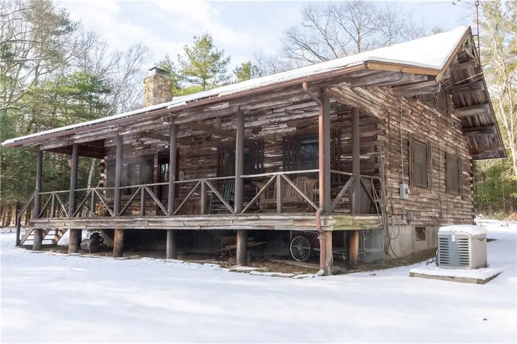 9 Burgess Road Foster RI 02825