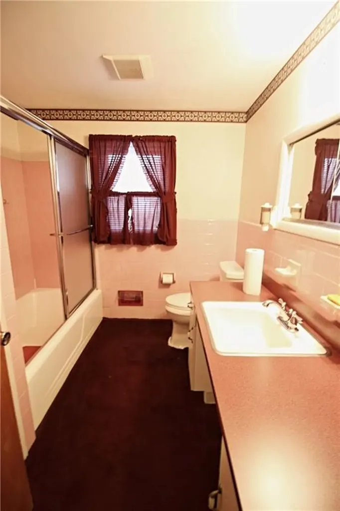 126 Almy Street Warwick RI 02886