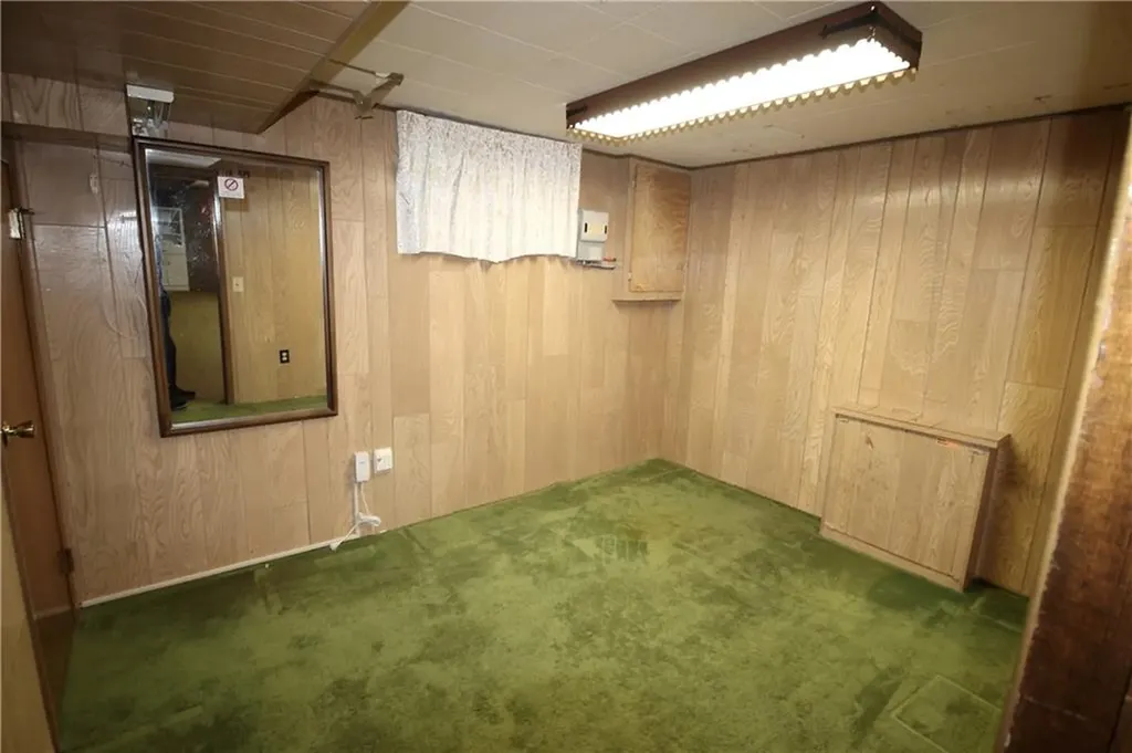 126 Almy Street Warwick RI 02886