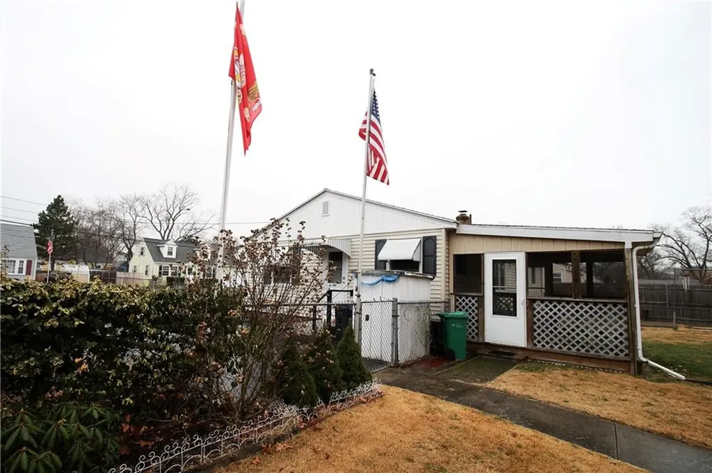 126 Almy Street Warwick RI 02886