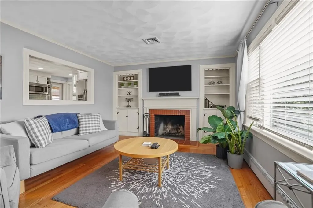 372 Manor Drive Warwick RI 02888
