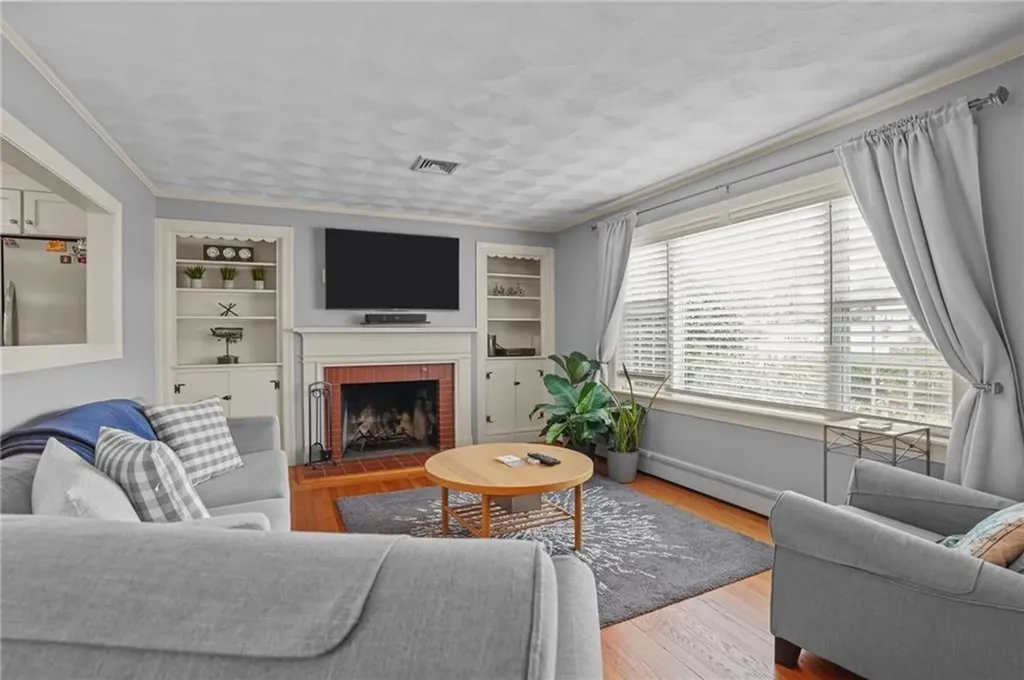 372 Manor Drive Warwick RI 02888
