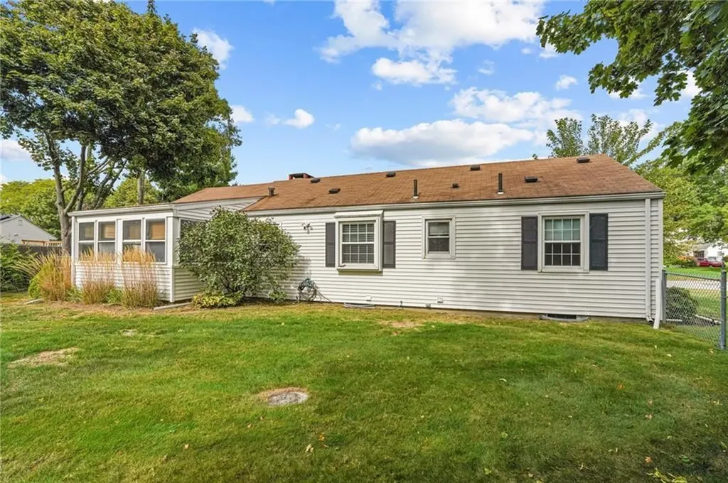372 Manor Drive Warwick RI 02888
