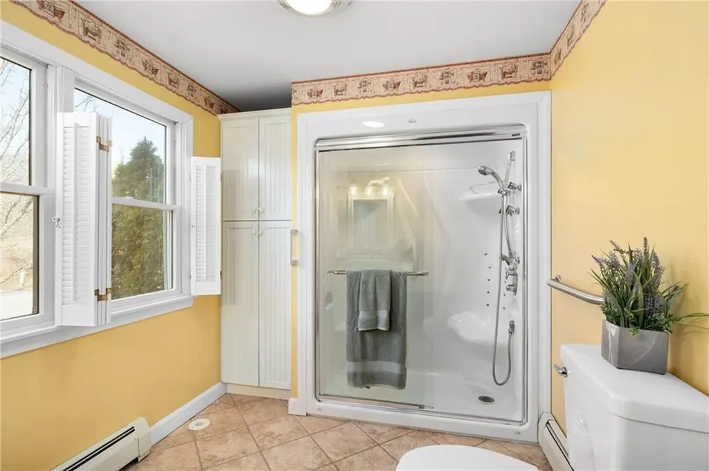 2 Palmer Street Barrington RI 02806