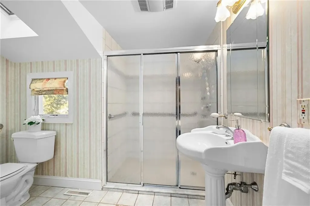 2 Palmer Street Barrington RI 02806