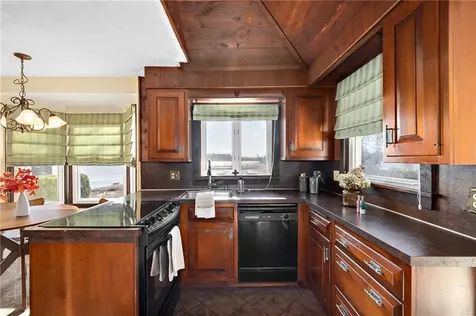 2 Palmer Street Barrington RI 02806