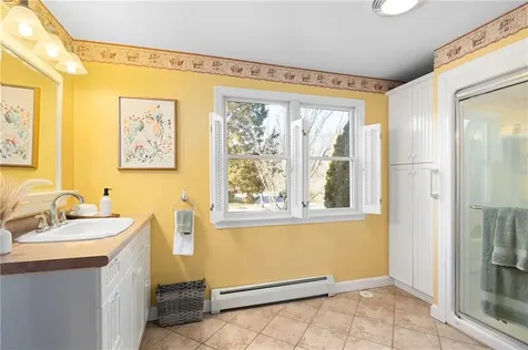 2 Palmer Street Barrington RI 02806