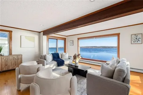 2 Palmer Street Barrington RI 02806