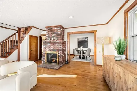 2 Palmer Street Barrington RI 02806