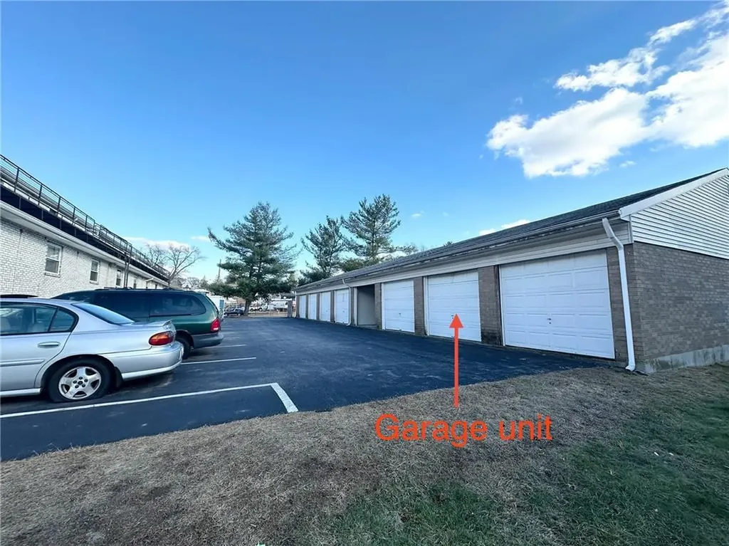 20 Hurdis Street North Providence RI 02904