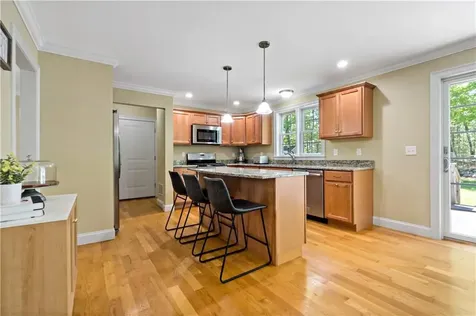 23 Teaberry Drive Lane Tiverton RI 02878