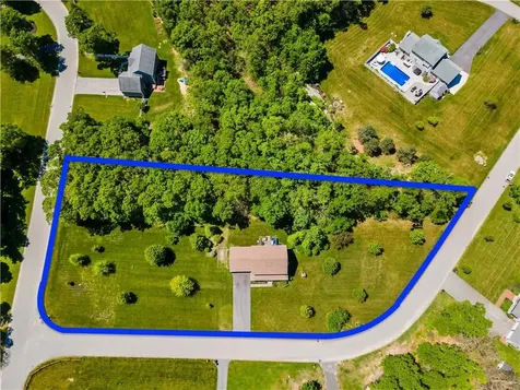 23 Teaberry Drive Lane Tiverton RI 02878