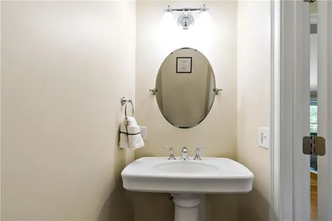 23 Teaberry Drive Lane Tiverton RI 02878