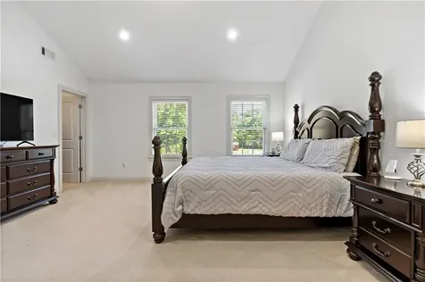 23 Teaberry Drive Lane Tiverton RI 02878