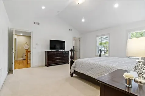 23 Teaberry Drive Lane Tiverton RI 02878