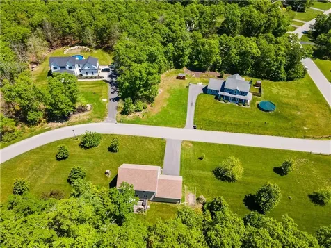 23 Teaberry Drive Lane Tiverton RI 02878