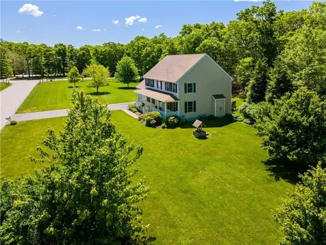 23 Teaberry Drive Lane Tiverton RI 02878