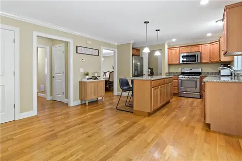 23 Teaberry Drive Lane Tiverton RI 02878