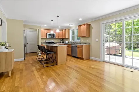 23 Teaberry Drive Lane Tiverton RI 02878