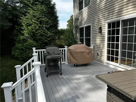 23 Teaberry Drive Lane Tiverton RI 02878