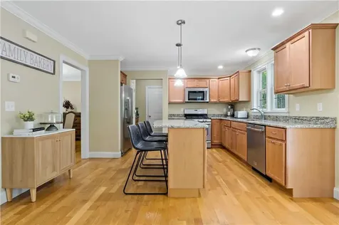 23 Teaberry Drive Lane Tiverton RI 02878