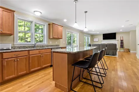23 Teaberry Drive Lane Tiverton RI 02878