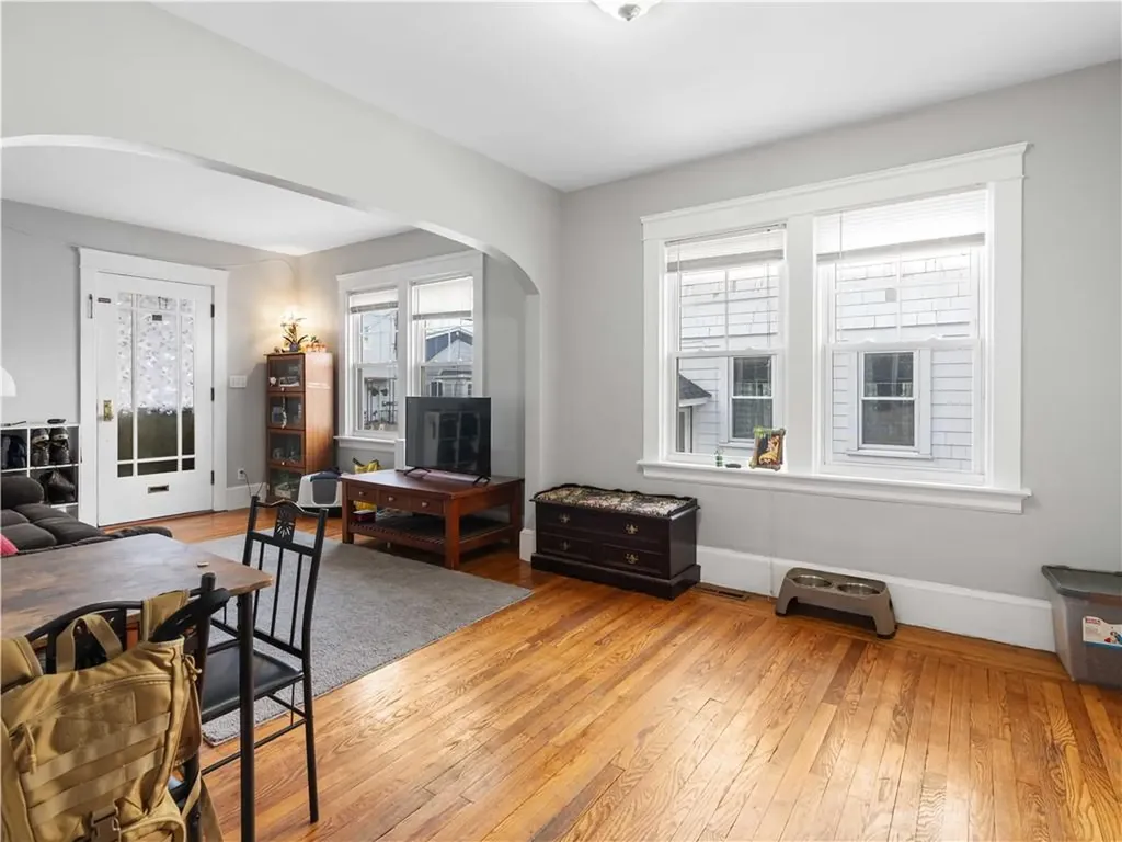 217 River Avenue Providence RI 02908