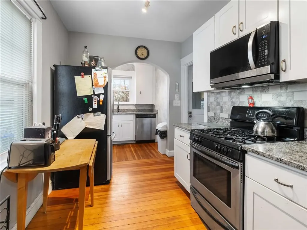 217 River Avenue Providence RI 02908