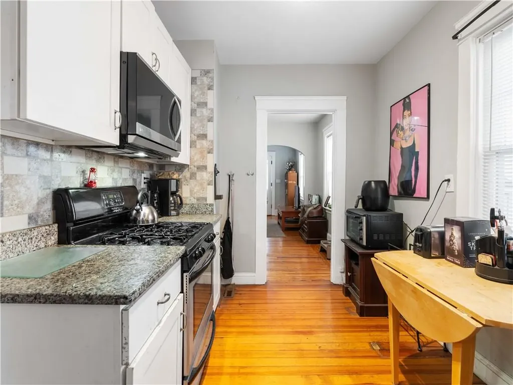 217 River Avenue Providence RI 02908
