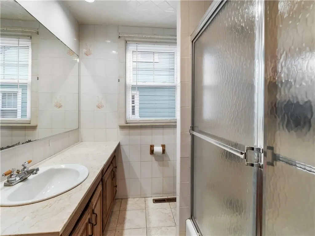 217 River Avenue Providence RI 02908