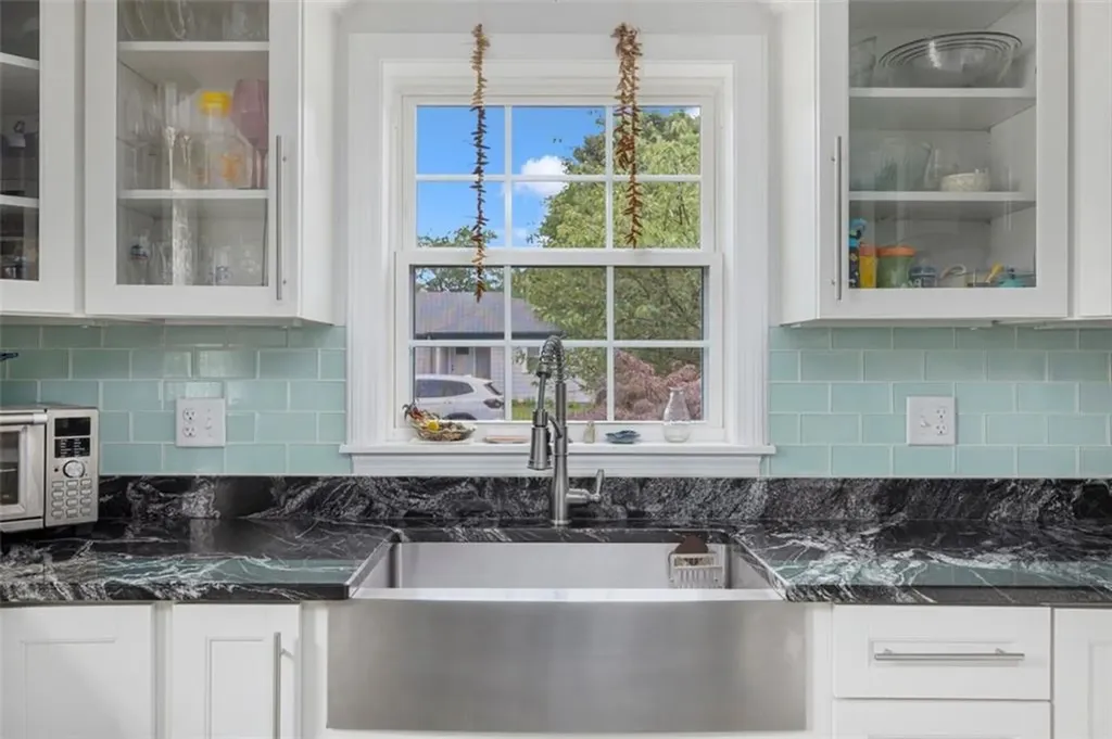 35 Missouri Drive Warwick RI 02886