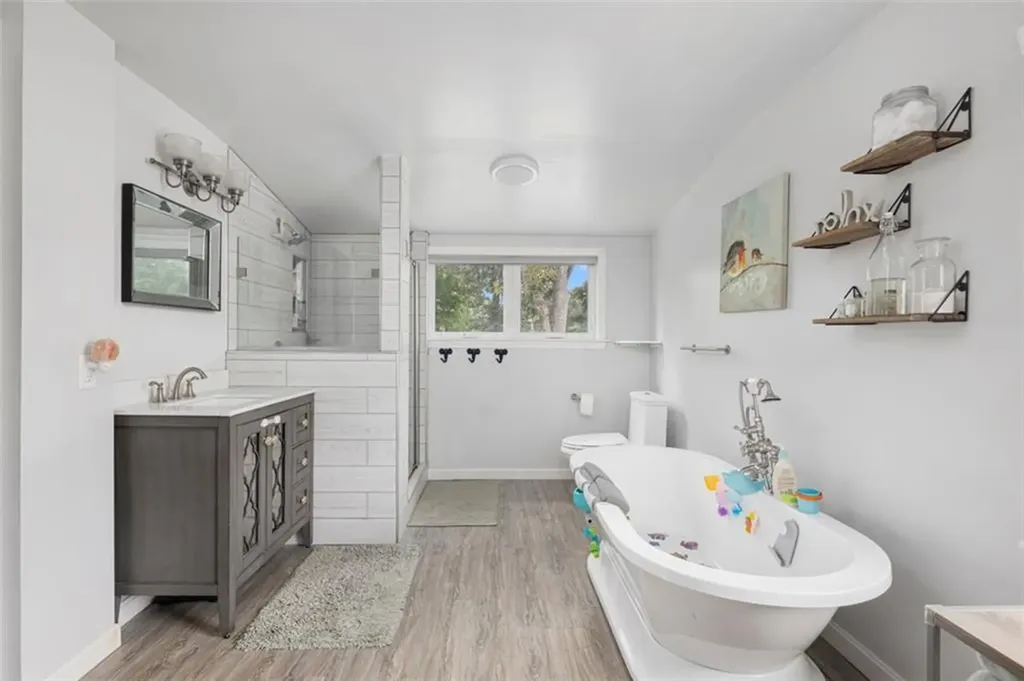 35 Missouri Drive Warwick RI 02886
