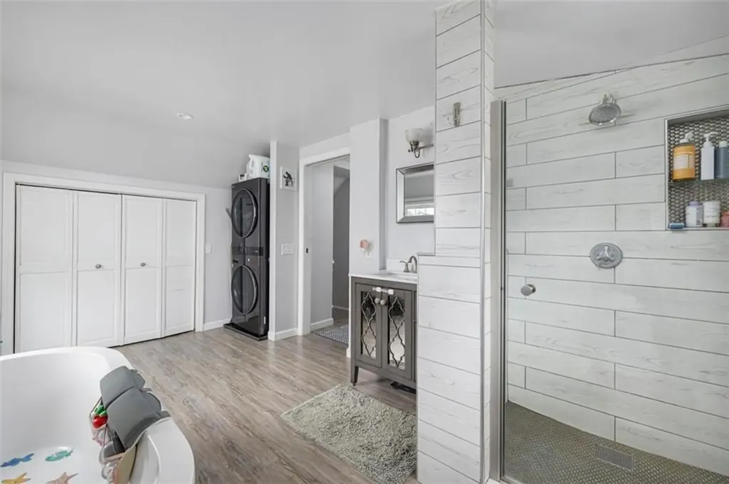 35 Missouri Drive Warwick RI 02886