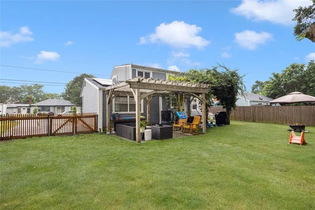 35 Missouri Drive Warwick RI 02886