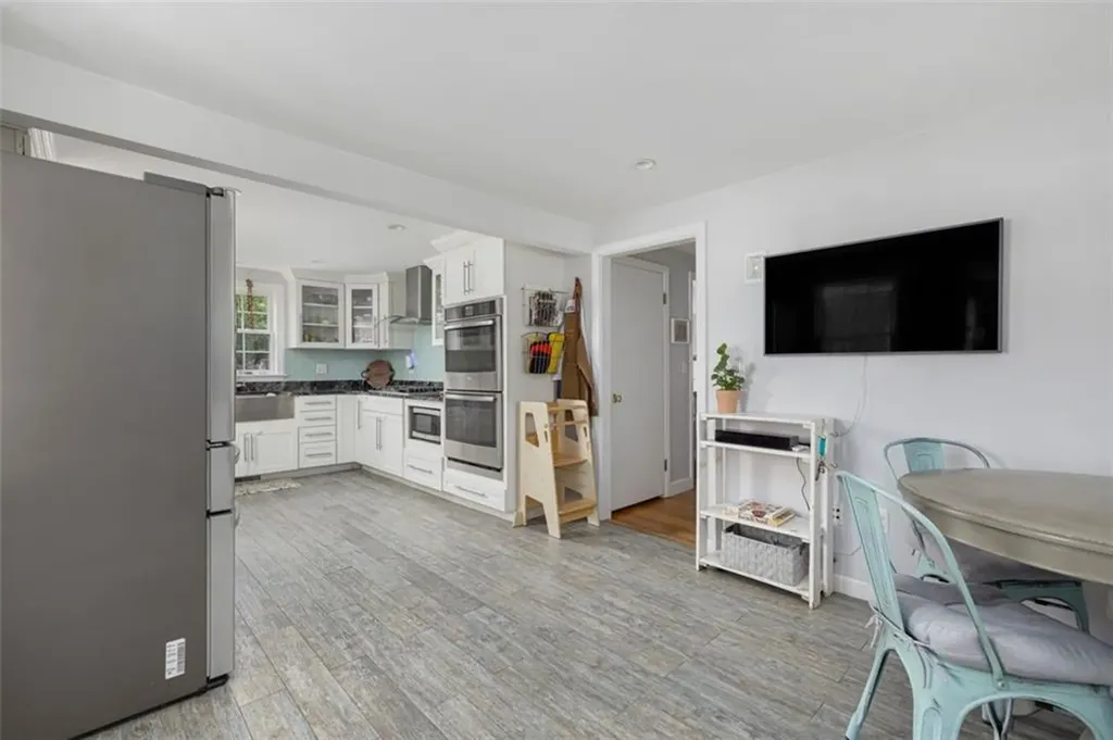 35 Missouri Drive Warwick RI 02886