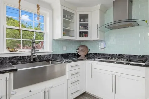 35 Missouri Drive Warwick RI 02886