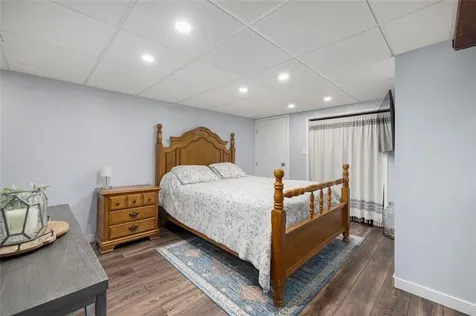 35 Missouri Drive Warwick RI 02886