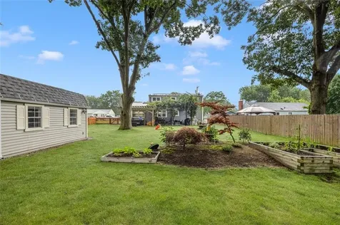 35 Missouri Drive Warwick RI 02886