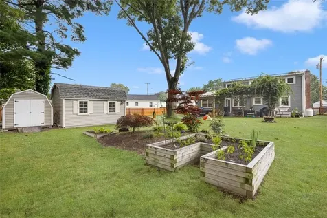 35 Missouri Drive Warwick RI 02886