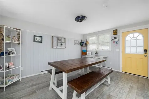 35 Missouri Drive Warwick RI 02886