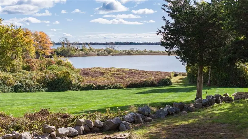 2 Wells Lane Charlestown RI 02813