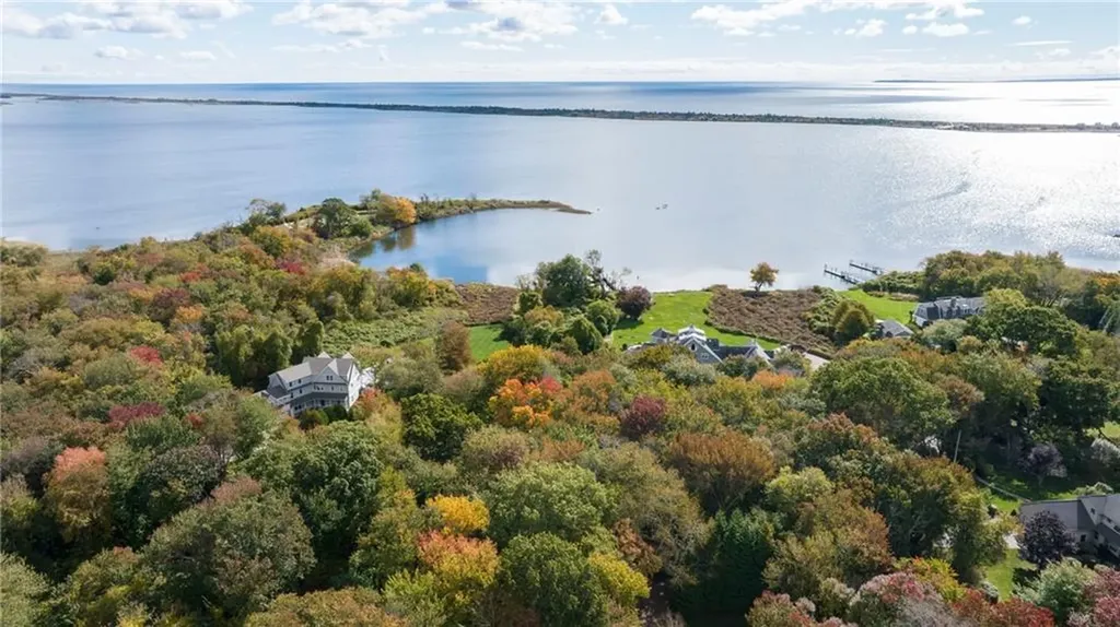 2 Wells Lane Charlestown RI 02813