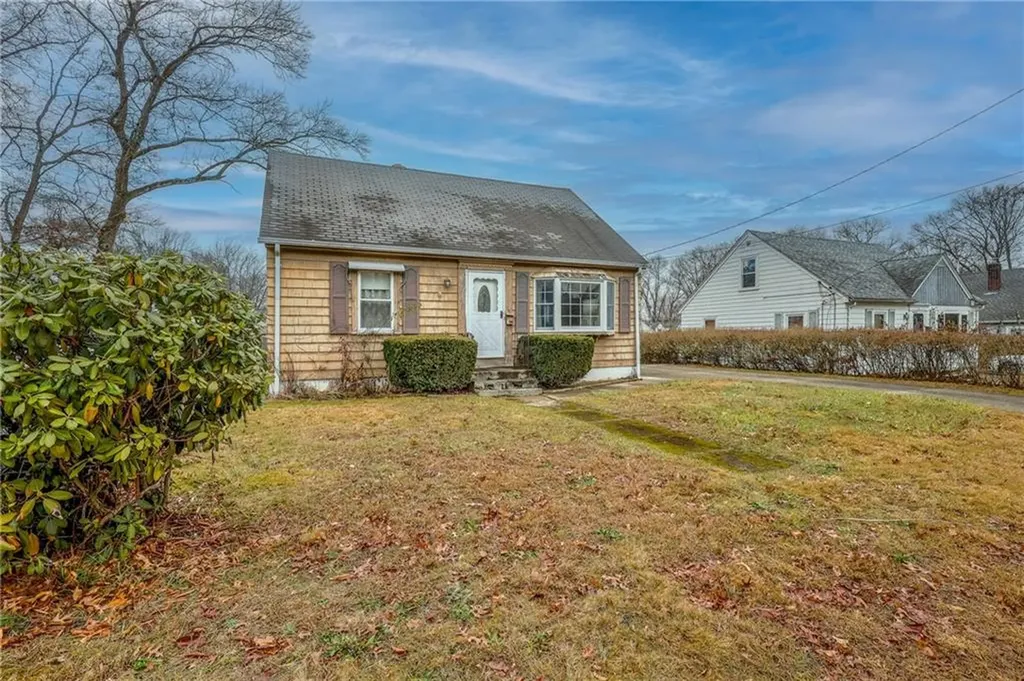 9 Columbia Avenue Coventry RI 02816